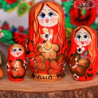 Матрёшка 3-х кукольная «Душа России»