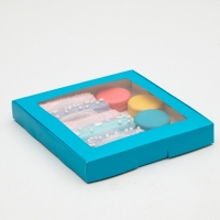 Коробка картонная, с окном, голубая, 21 х 21 х 3 см