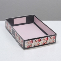 Коробка для макарун с подложками, кондитерская упаковка «Люби Мечтай»